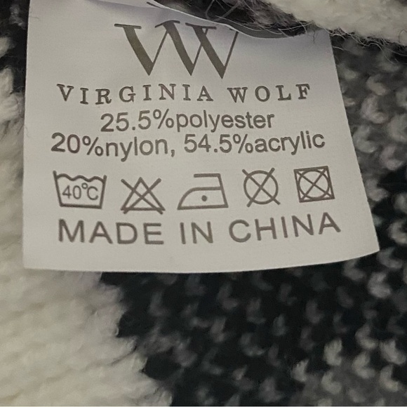 NWT-VIRGINIA WOLF-LEOPARD PRINT BEANIE - Picture 4 of 5